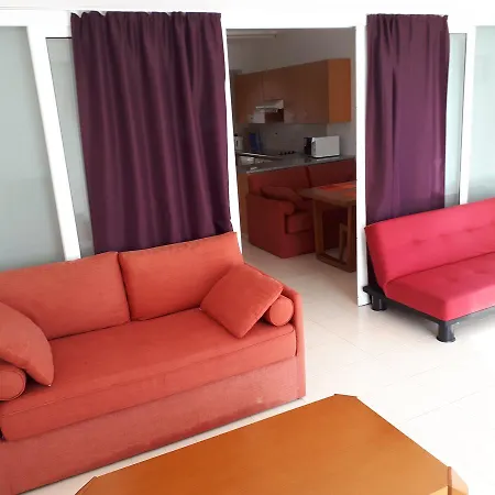 Διαμέρισμα Pafilia Gardens Block 3 *